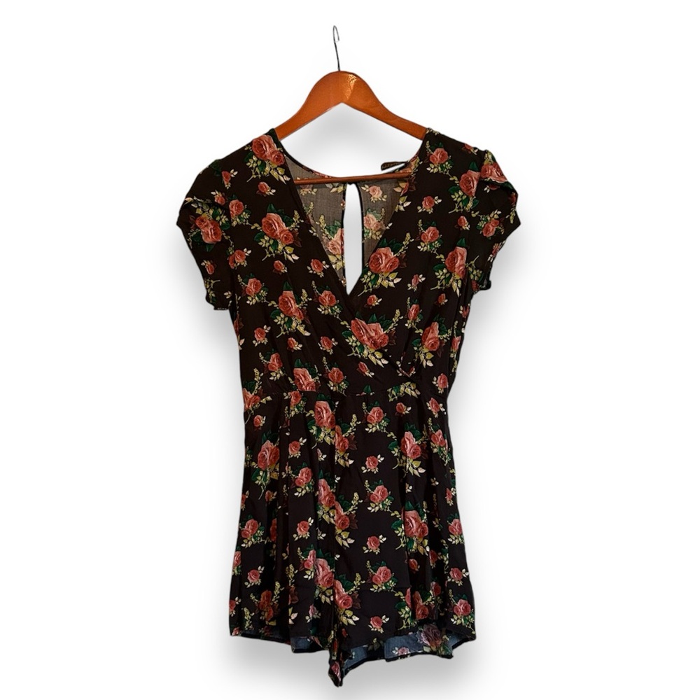 [Kittenish] Floral Short Sleeve Romper